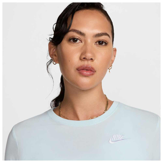 Nike Γυναικεία κοντομάνικη μπλούζα Sportswear Club Essentials T-Shirt